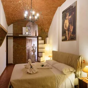 Apartment Secret Suite: A Dream Came True In, Florence